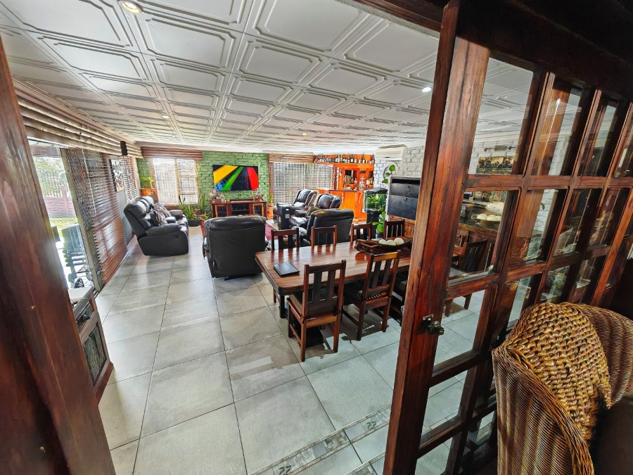 6 Bedroom Property for Sale in Dan Pienaar Free State